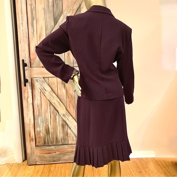 Danny & Nicole Dark Purple Skirt Suit Size 14 - Picture 14 of 16